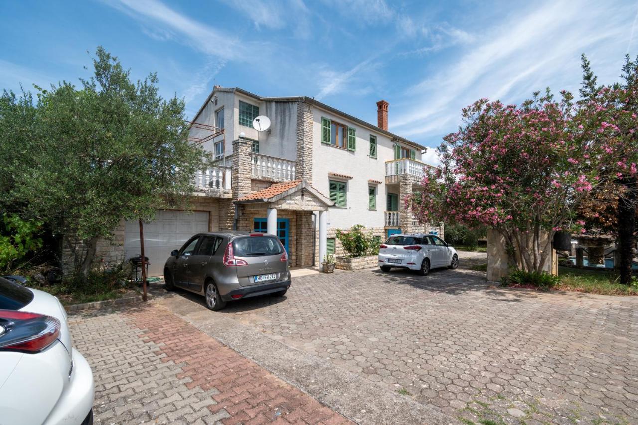 Neviđane Apartments And Rooms By The Sea Mrljane, Pasman - 327 מראה חיצוני תמונה