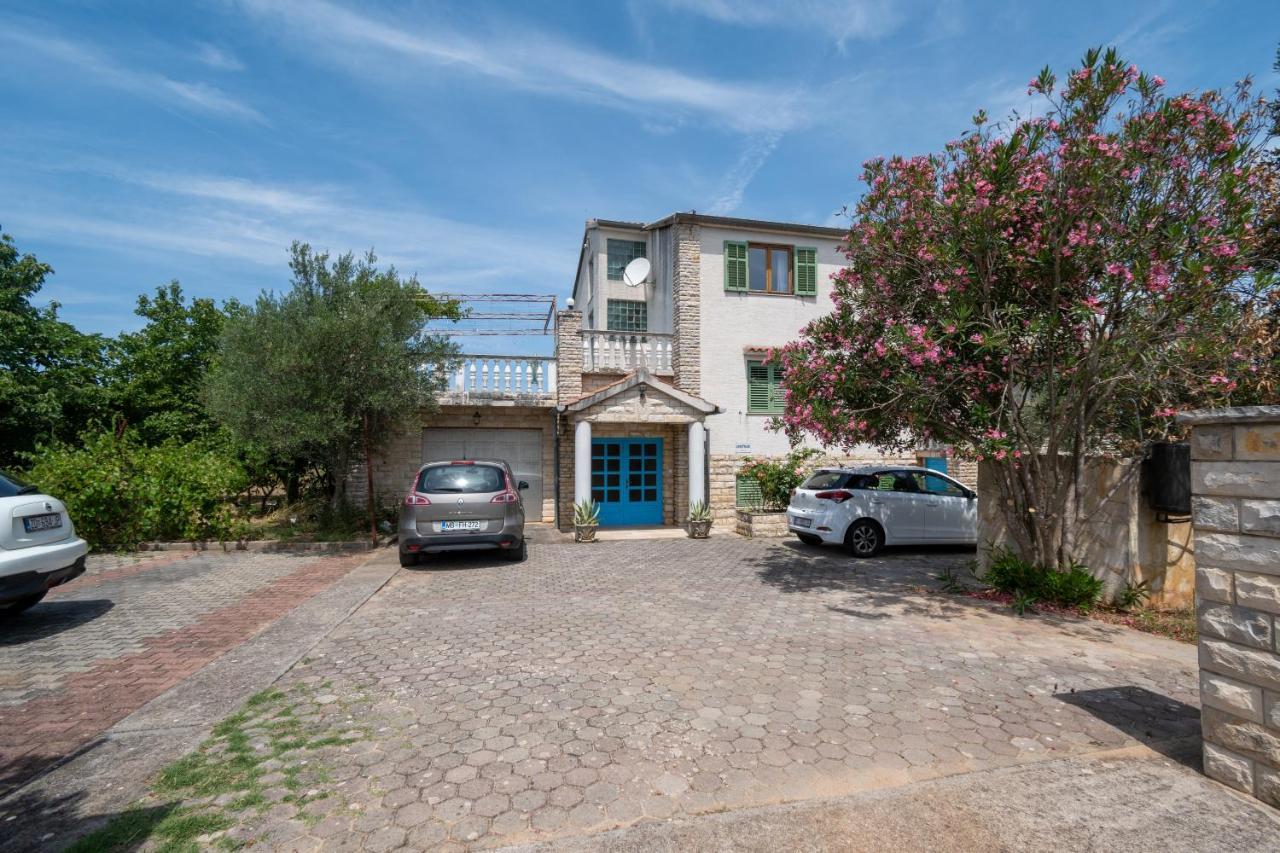 Neviđane Apartments And Rooms By The Sea Mrljane, Pasman - 327 מראה חיצוני תמונה