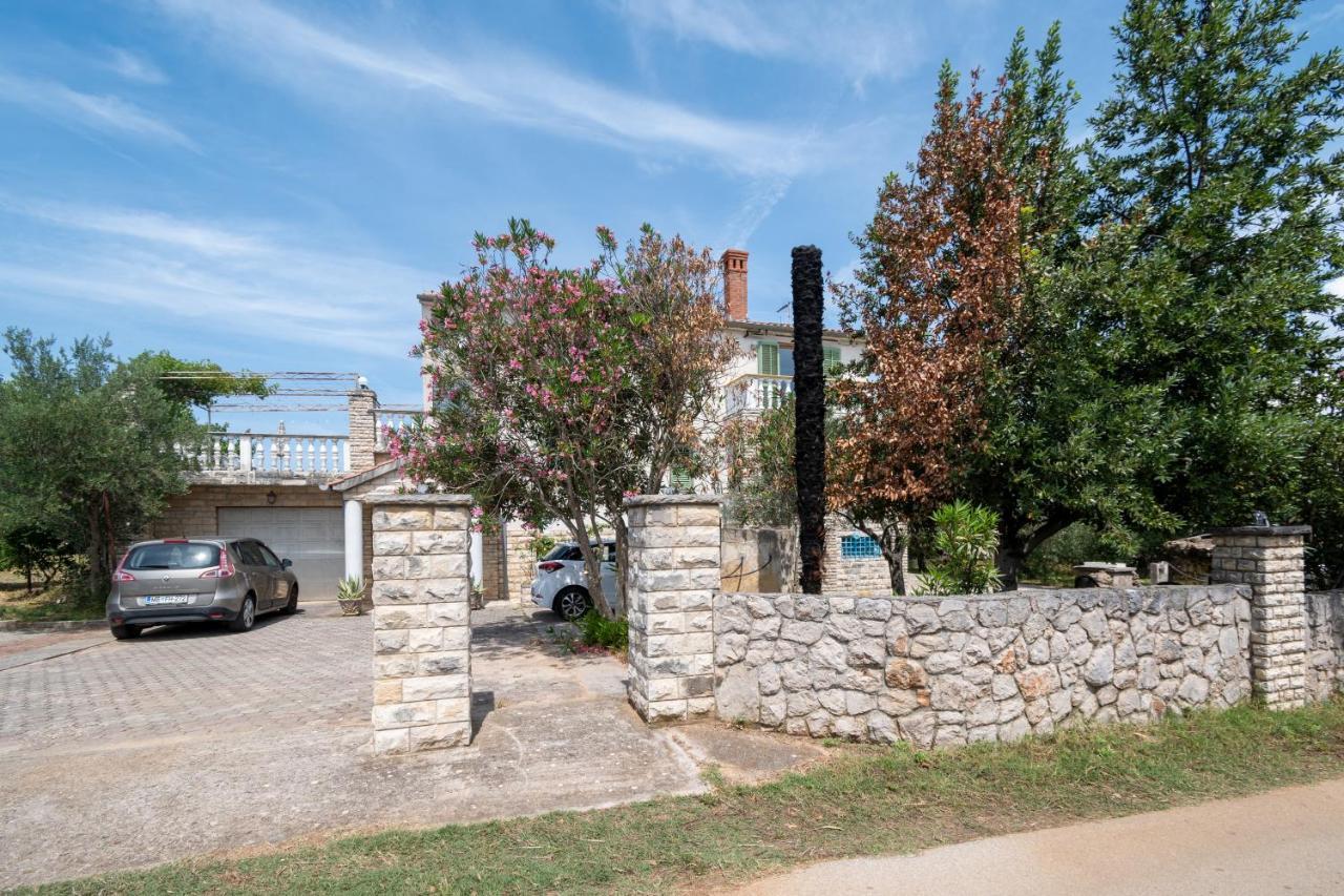 Neviđane Apartments And Rooms By The Sea Mrljane, Pasman - 327 מראה חיצוני תמונה